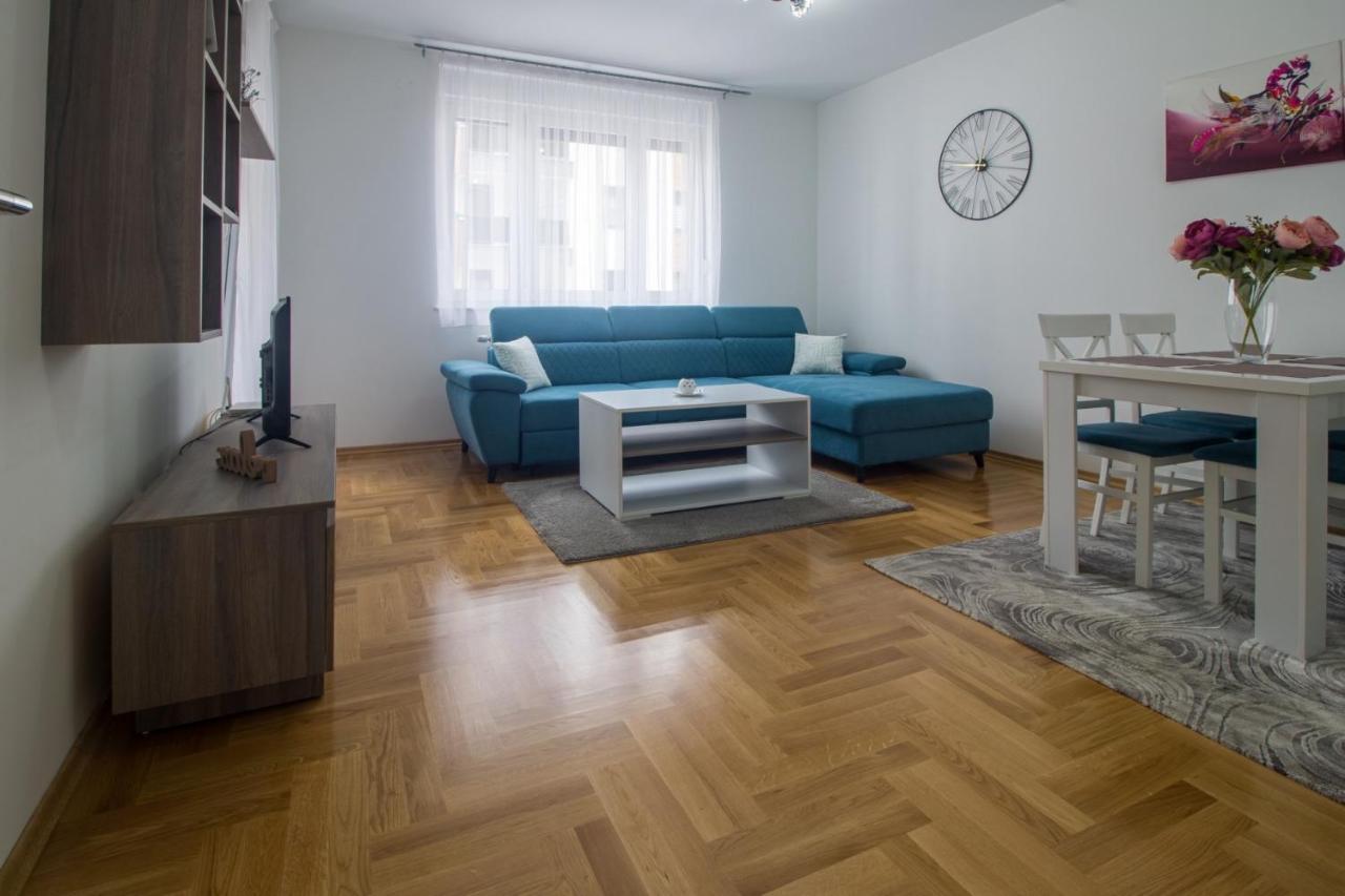 Iskra Apartment บันยาลูกา ภายนอก รูปภาพ