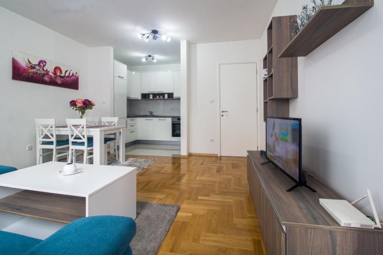 Iskra Apartment บันยาลูกา ภายนอก รูปภาพ